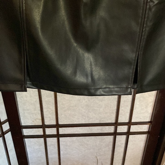 Two piece halter top & mini skirt NWT - Picture 4 of 9